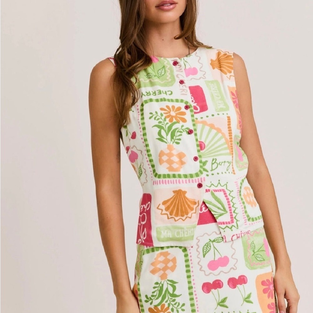 Sleeveless Printed Top in White with Pink & Green